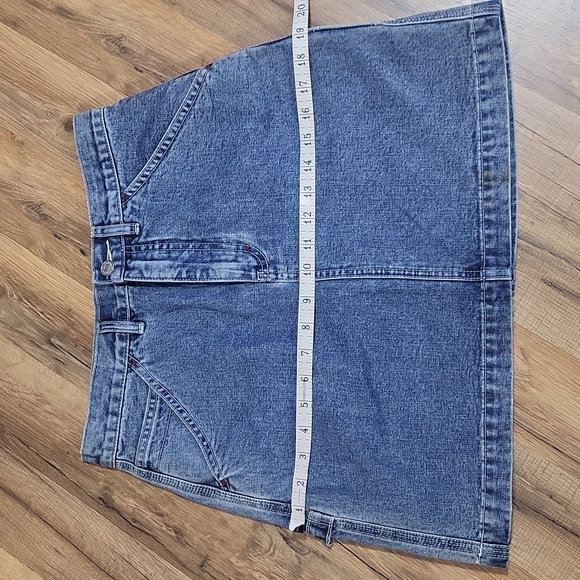 LIMITED JEANS USA DG (D&G) Mini Jean Skirt with Carpenter Loop - Picture 13 of 16